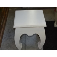 Tabouret opium 40x40 cm patine blanche.