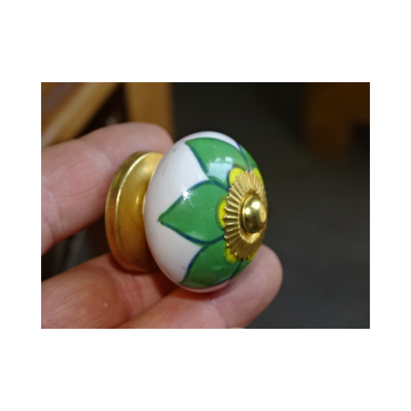 Boutons de tiroirs ou porte en porcelaine avec fleur verte et jaune