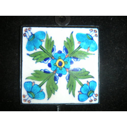 Ganchos de cerámica 8x8 cm 5 flores turquoises et blanco
