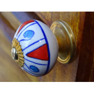 Porcelain knobs 4 triangles reds