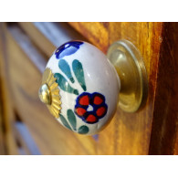 Porcelain knobs leaf green red