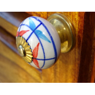 Boutons en porcelaine lignes bleues