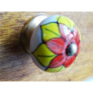 Manejar la flor roja de la...
