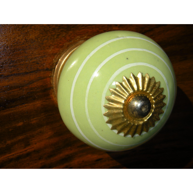 Perillas los cajones de porcelana relacionada blanco / verde manzana