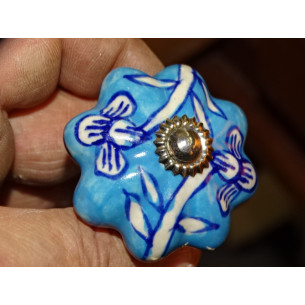 Mango de calabaza en porcelana turquesa con flores ultramarinas - plata
