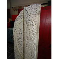 Paravent rond fleurs blanc poncé