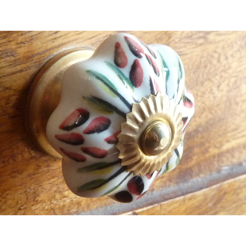 buton pumpkin white flower purple